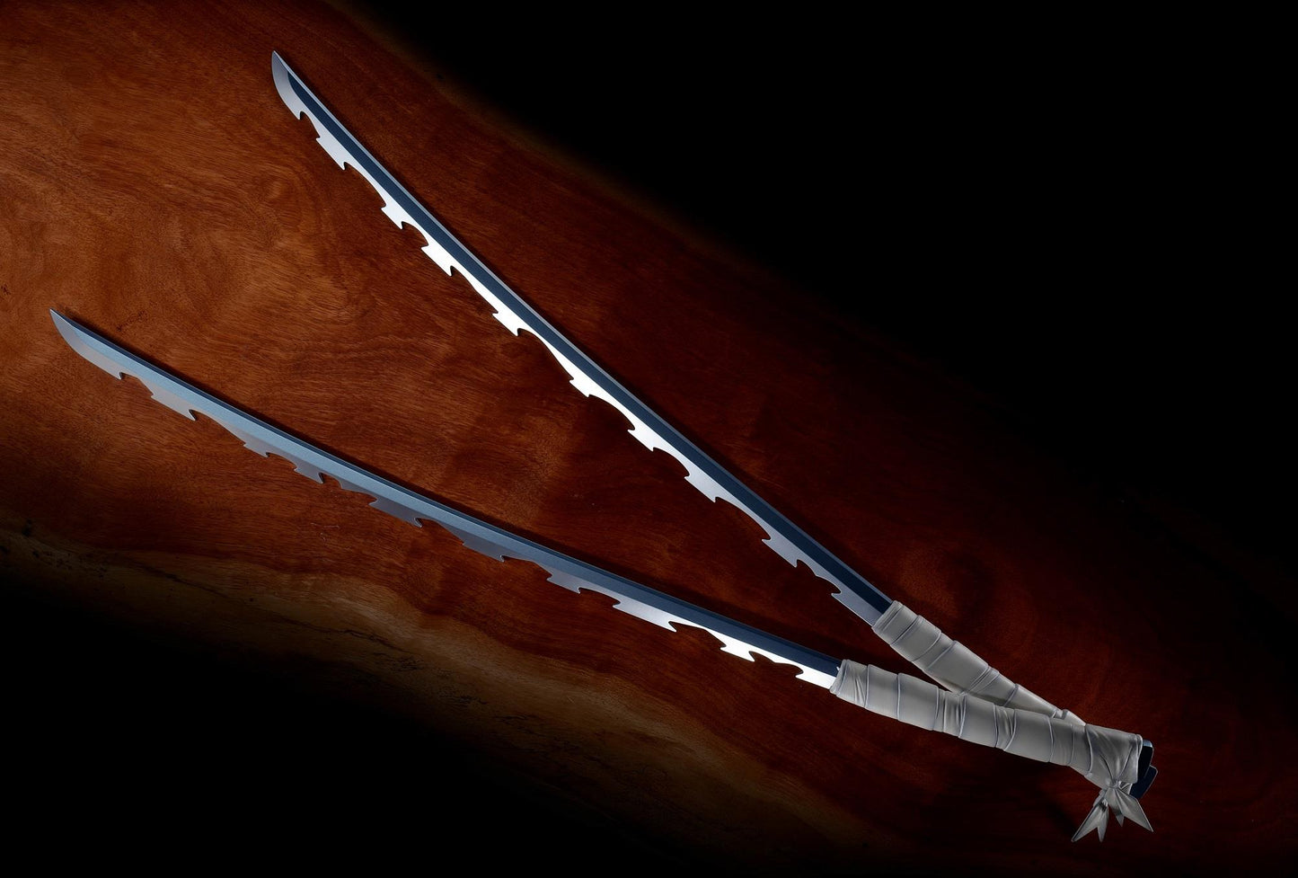 Demon Slayer: Inosuke Hashibara Nichirin Sword Proplica