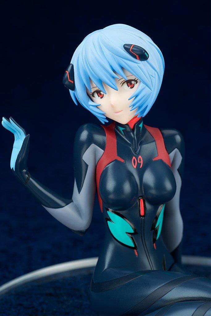 Evangelion: Ayanami Rei Plugsuit ver. 1/7 Scale Figure