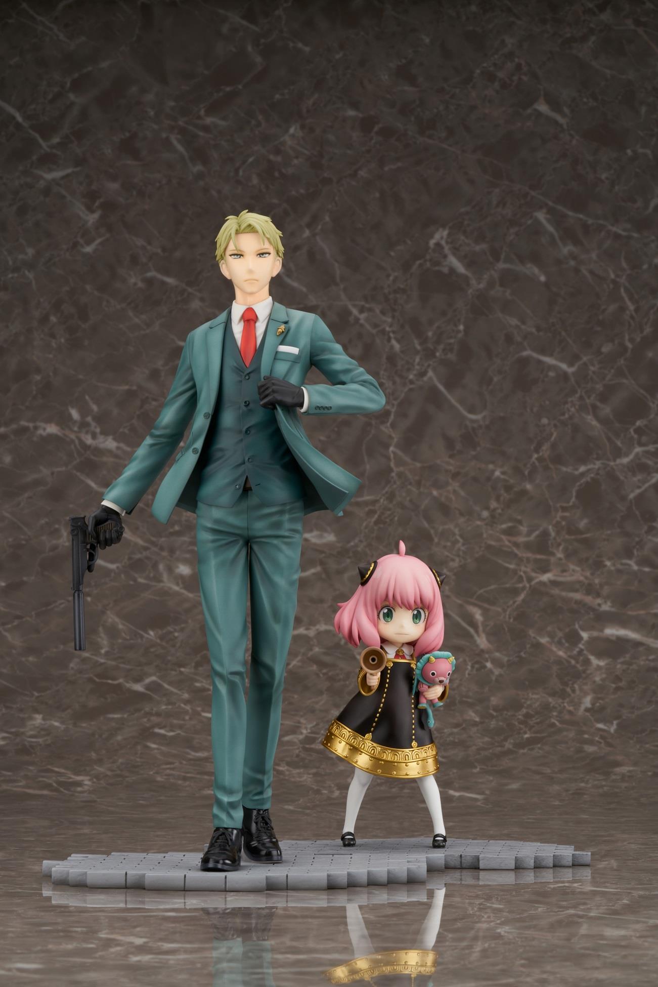 Spy x Family: Loid Forger 1/7 Scale Figurine