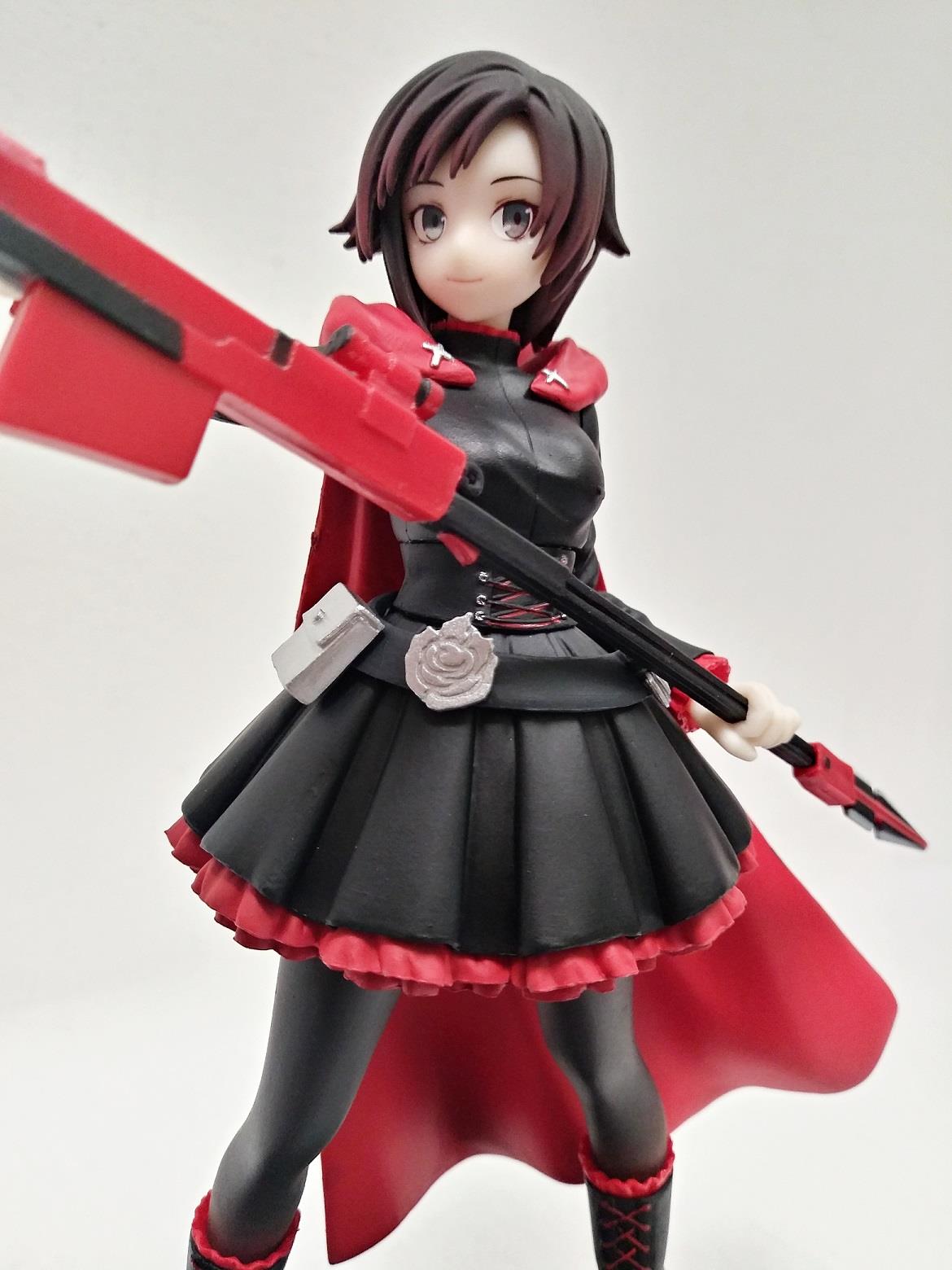 RWBY: Ruby Rose Special Figure - Displayed