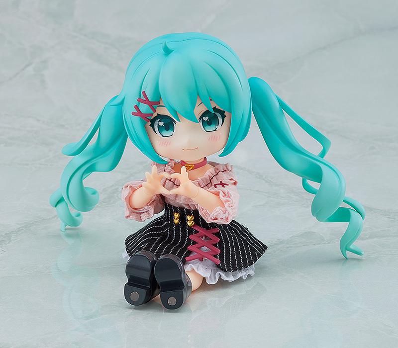 Vocaloid: Hatsune Miku Date Outfit Ver. Nendoroid Doll