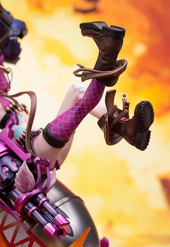 League of Legends: Jinx 1/7 Scale Figurine