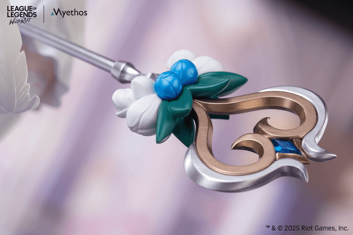 League of Legends: Crystal Rose Lux Gift+ 1/8 Scale Figurine
