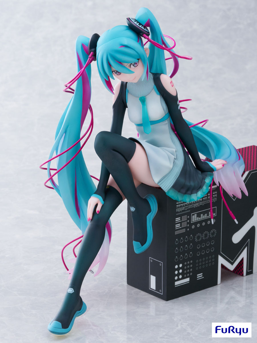 Vocaloid: Hatsune Miku X MTV 1/7 Scale Figurine