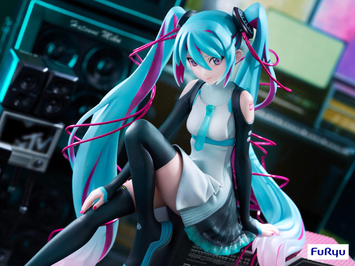 Vocaloid: Hatsune Miku X MTV 1/7 Scale Figurine