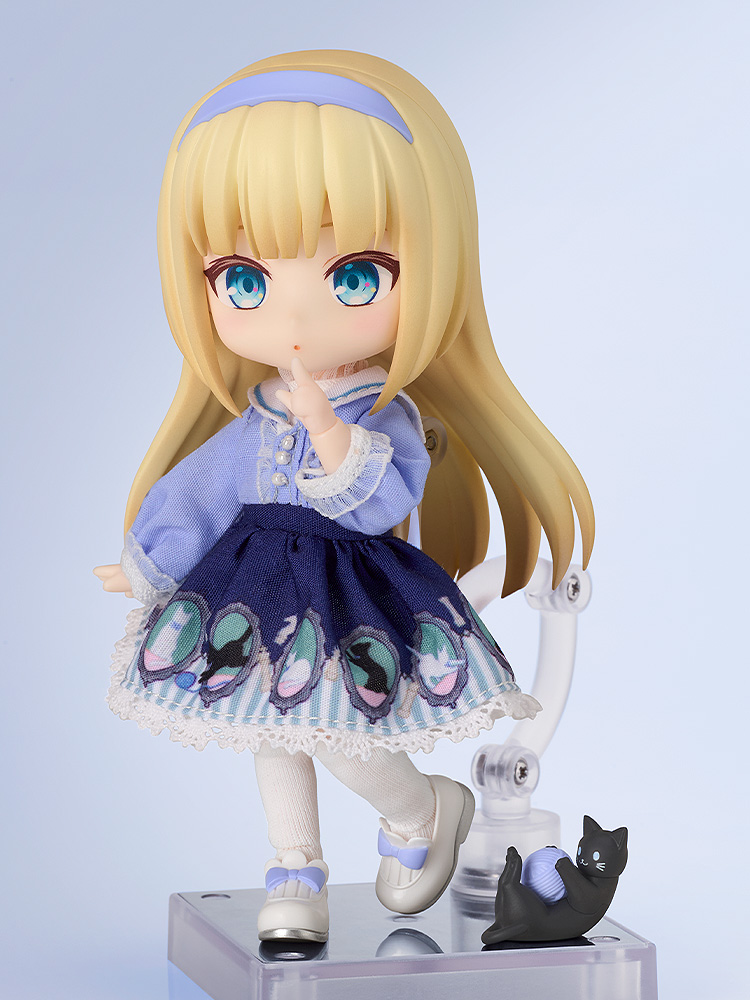 Through the Looking-Glass: Alice Nendoroid Doll