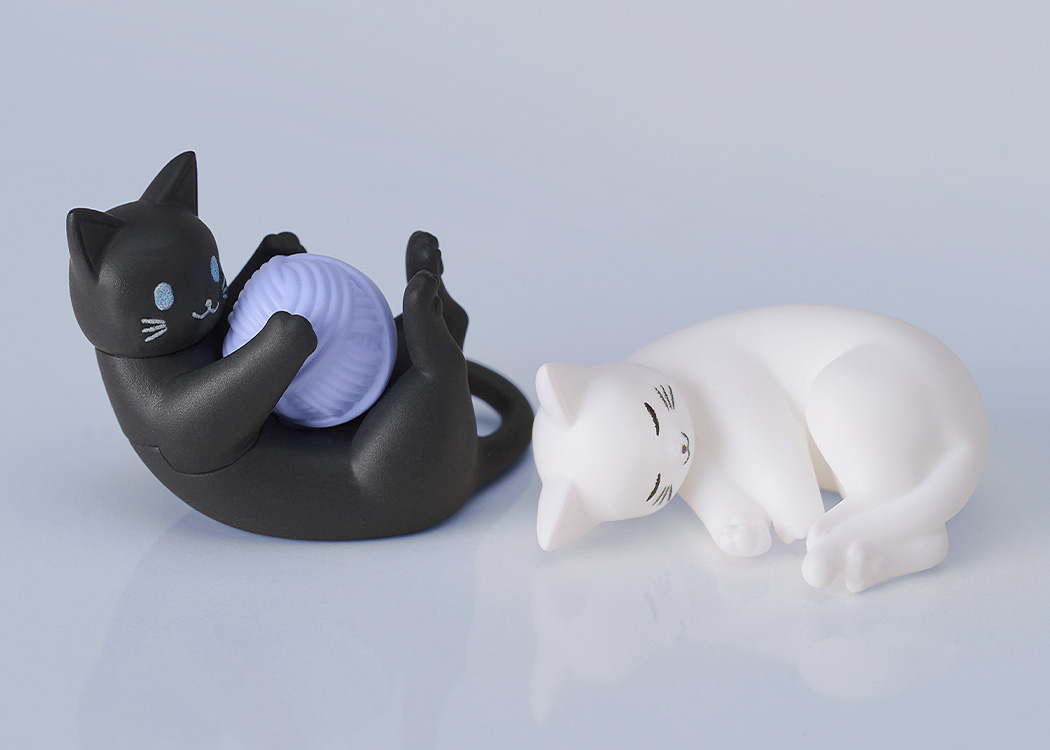 Through the Looking-Glass: Alice Nendoroid Doll