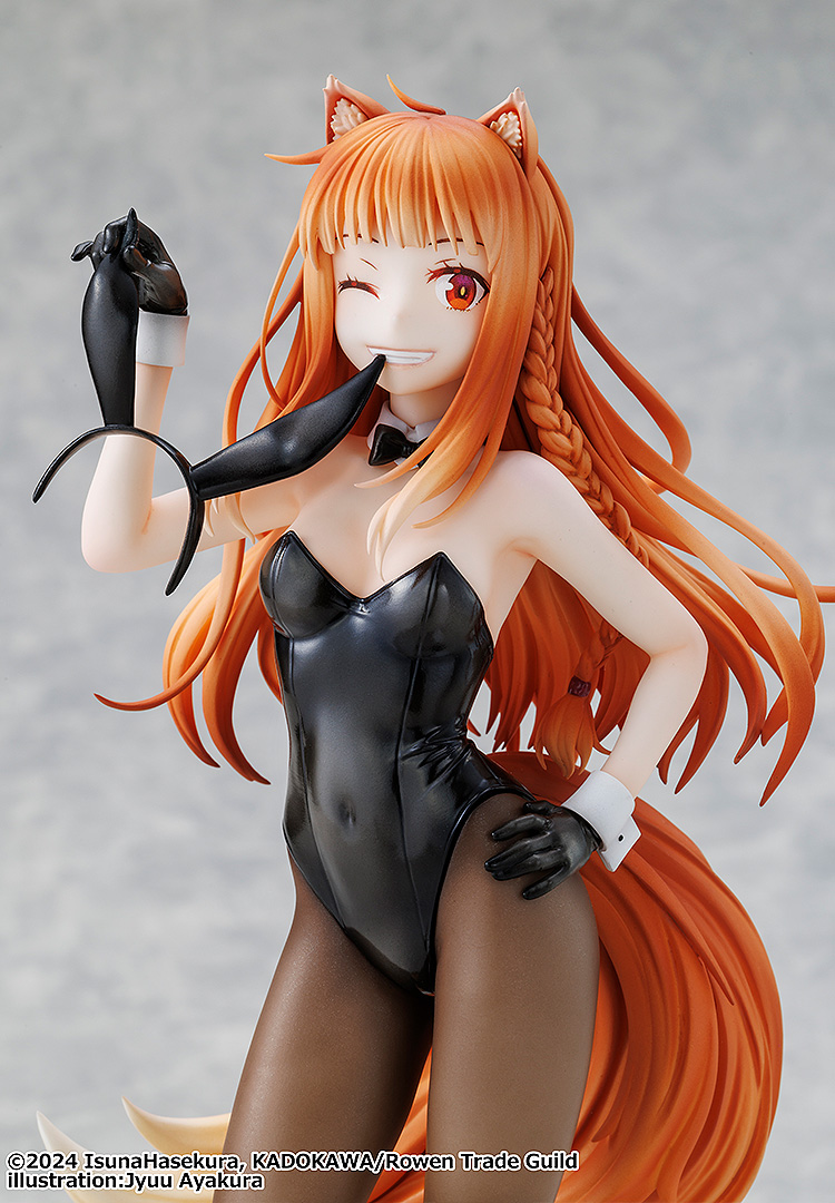 Spice and Wolf: Holo Light Novel Bunny Ver. 1/7 Scale Figurine