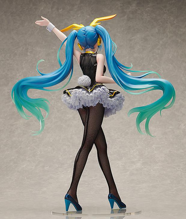 Vocaloid: Hatsune Miku My Dear Bunny 1/4 Scale Figure