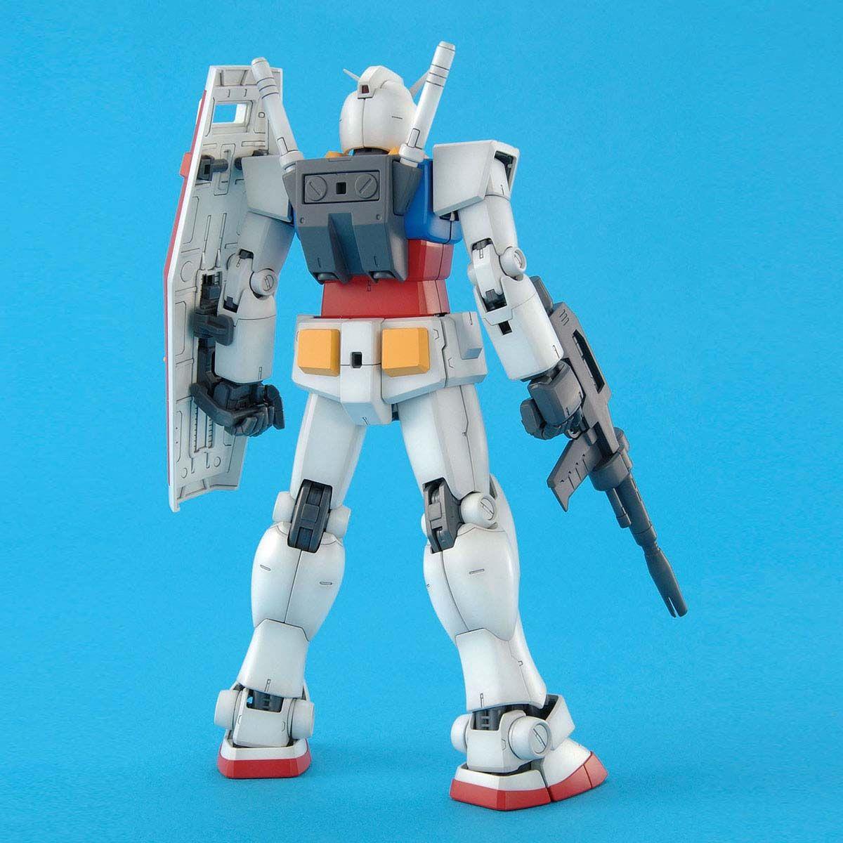 Gundam: RX-78-2 Gundam Ver. 2.0 MG Model