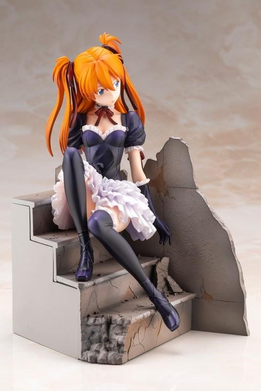 Evangelion: Asuka Gothic Lolita 1/7 Scale Figure