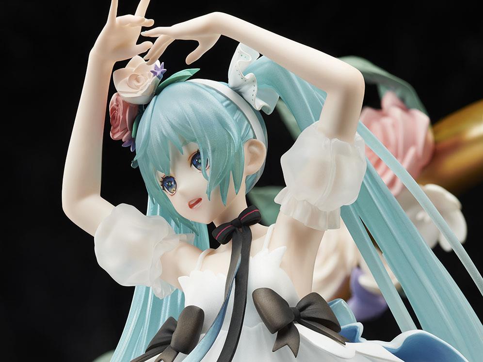Vocaloid: Hatsune Miku Miku With You 2019 Ver. 1/7 Scale Figurine