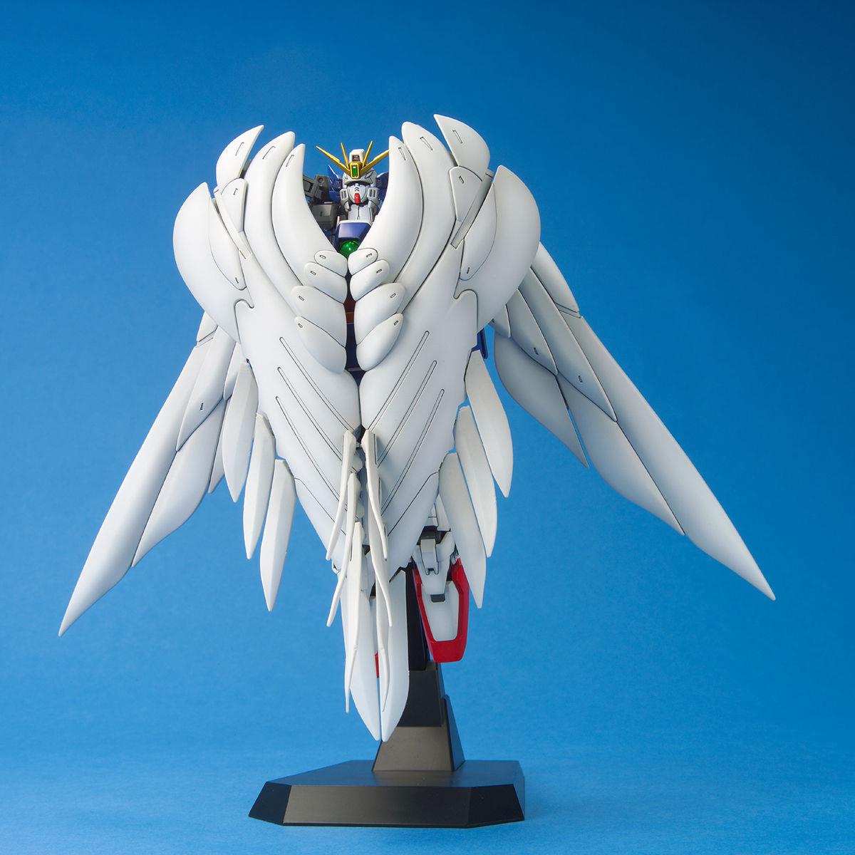 Gundam: Wing Gundam Zero MG Model