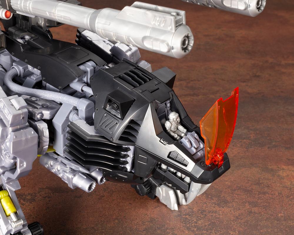 Zoids: RZ-007 Shield Liger DCS-J 1/72 Scale Model