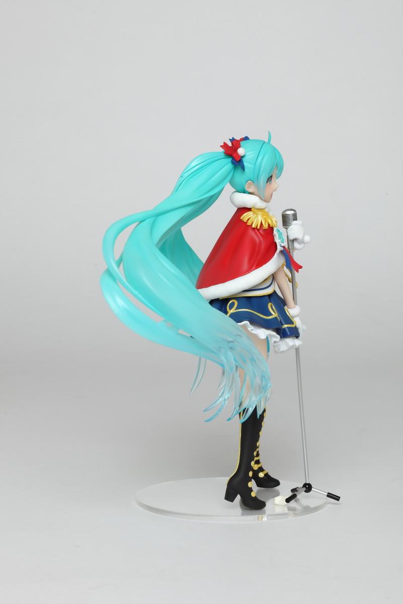 Vocaloid: Hatsune Miku Winter Live Figure