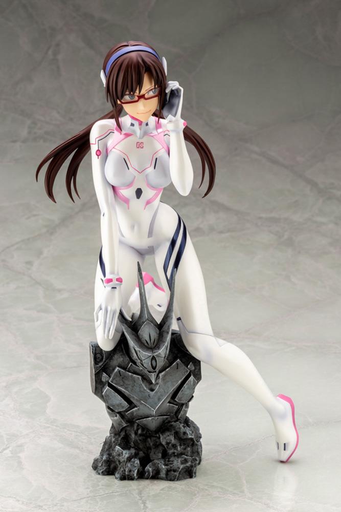 Evangelion: Makinami Mari Illustrious White Plugsuit Ver. 1/6 Scale Figurine