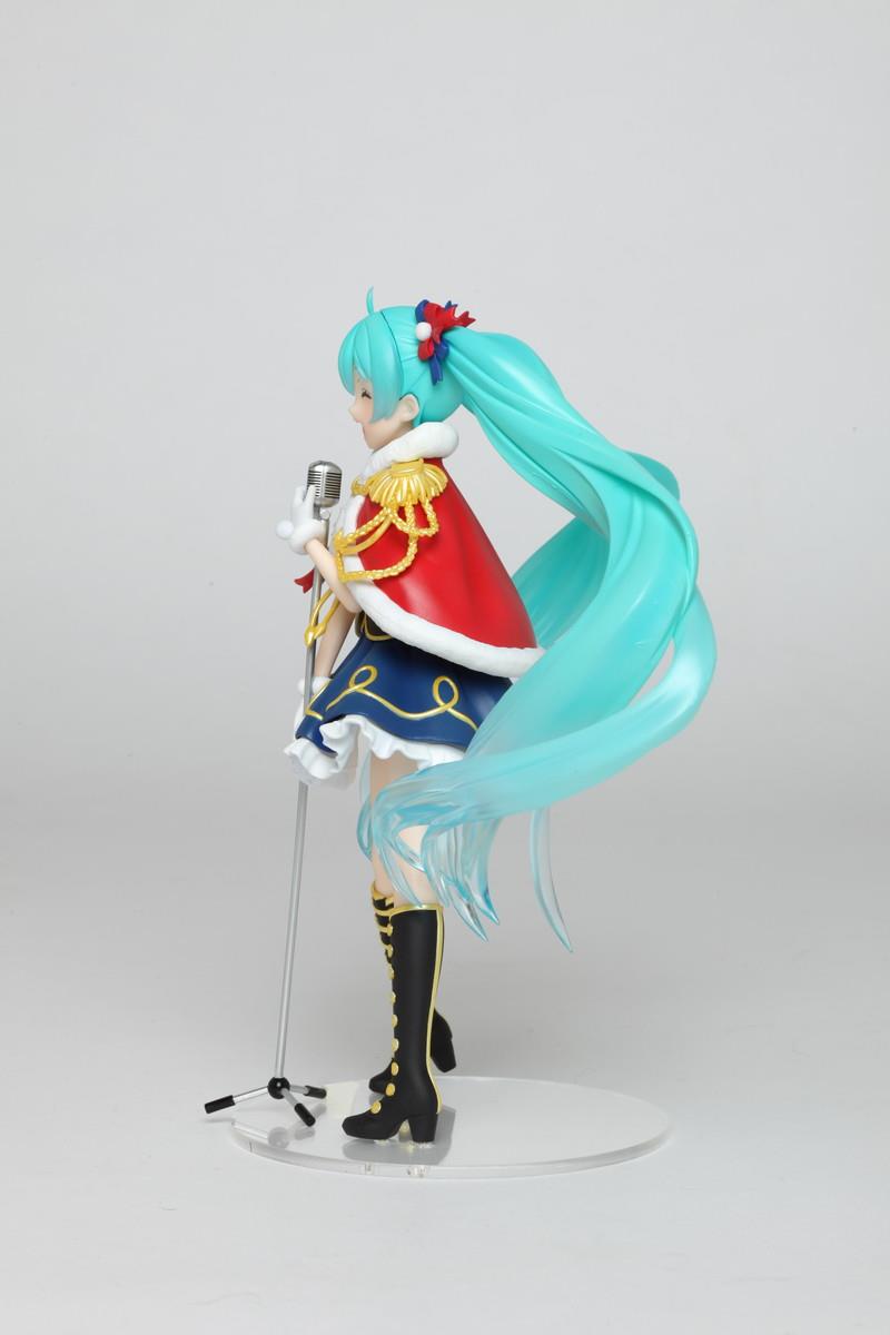 Vocaloid: Hatsune Miku Winter Live Figure