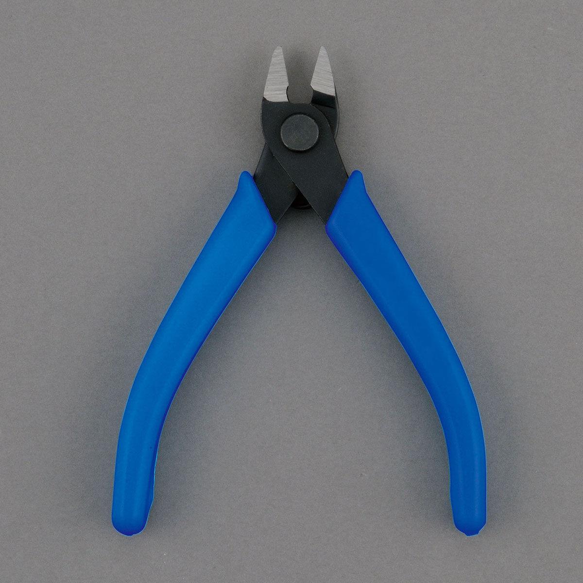 Modeling Nippers: Entry Nipper (Blue)