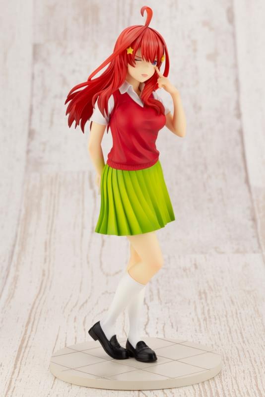 Quintessential Quintuplets: Itsuki 1/8 Scale Figurine