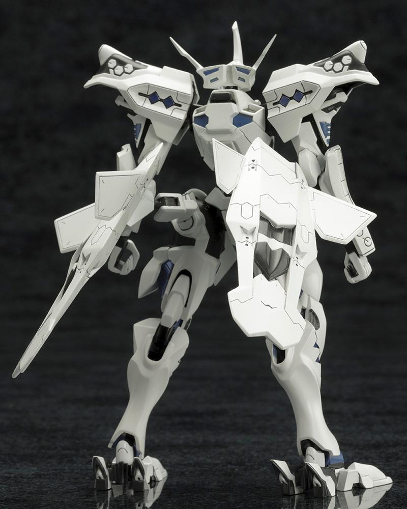 Muv-Luv Alternative: Takemikaduchi Type-00A 1/144 Model Kit