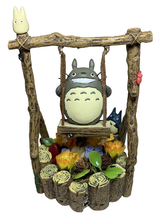 My Neighbour Totoro: Totoro on Swing Figurine