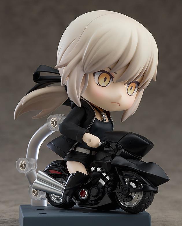 Fate/Grand Order: 1142-DX Saber/Altria Pendragon (Alter) Shinjuku ver. & Cuirassier Noir Nendoroid