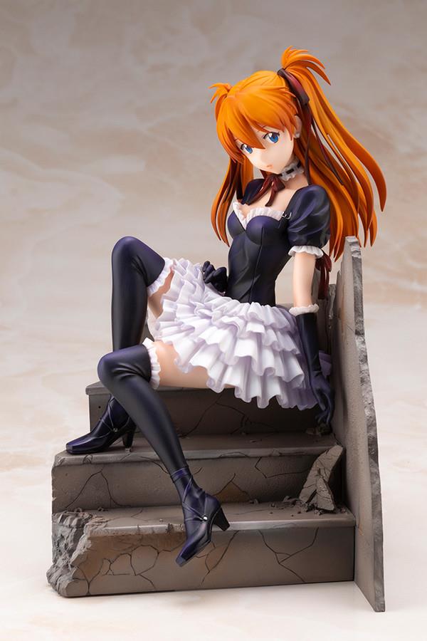 Evangelion: Asuka Gothic Lolita 1/7 Scale Figure