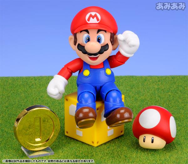 Super Mario Bros: Mario S.H. Figuarts Action Figure