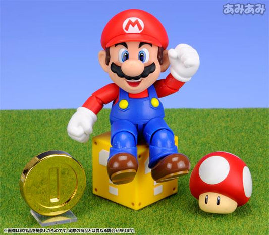 Super Mario Bros: Mario S.H. Figuarts Action Figure