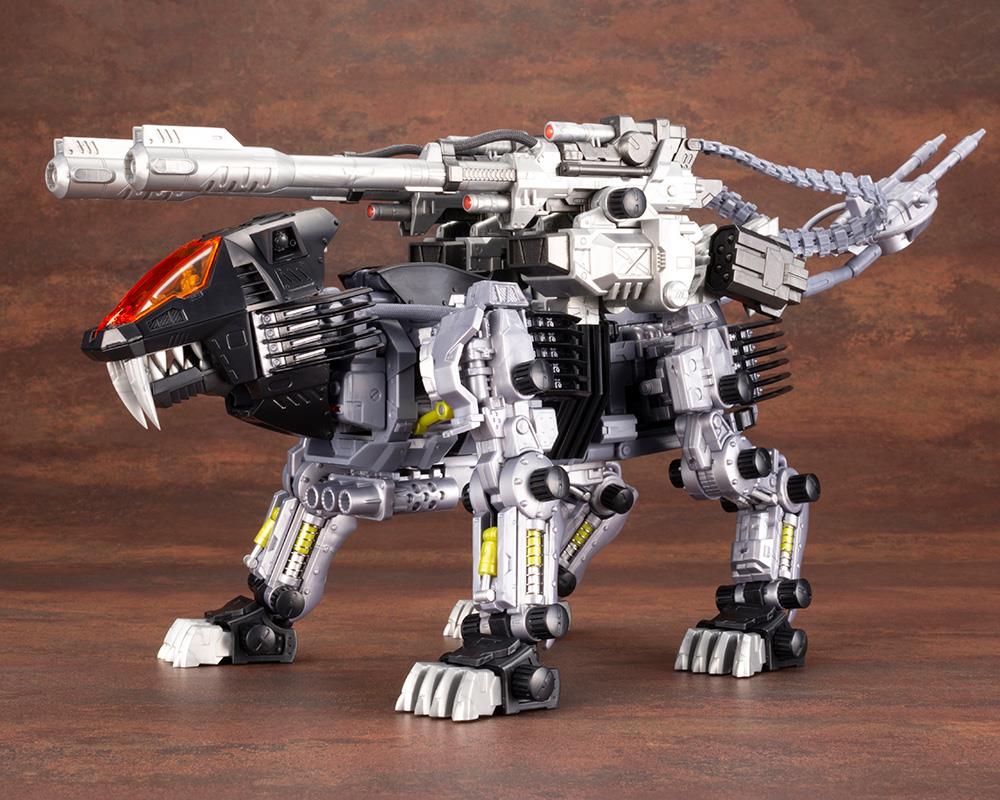 Zoids: RZ-007 Shield Liger DCS-J 1/72 Scale Model